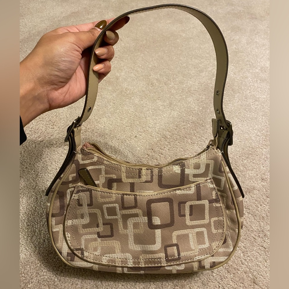 BRAND NEW! Nine West Retro Print Shoulder Bag in Neutral Colours.